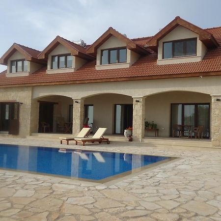 Petralona Apartment Agios Athanasios Rum bild