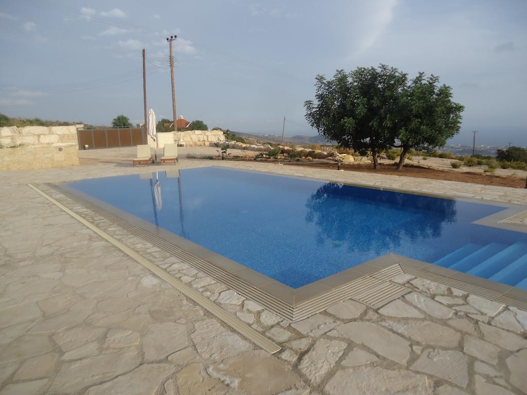 Petralona Apartment Agios Athanasios Rum bild
