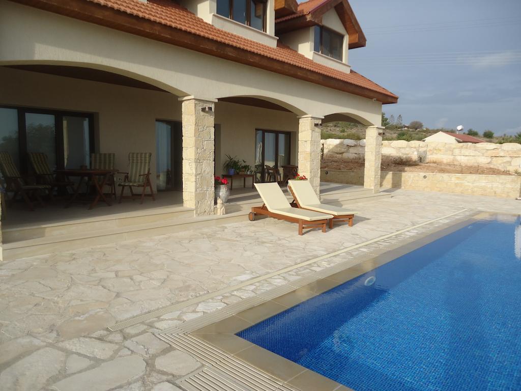 Petralona Apartment Agios Athanasios Exteriör bild